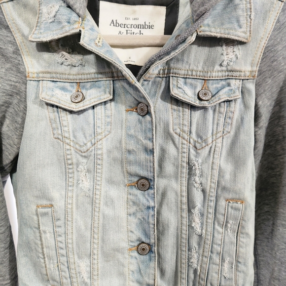 *SOLD* Abercrombie & Fitch Hooded Distressed Jean Jacket - Picture 4 of 7